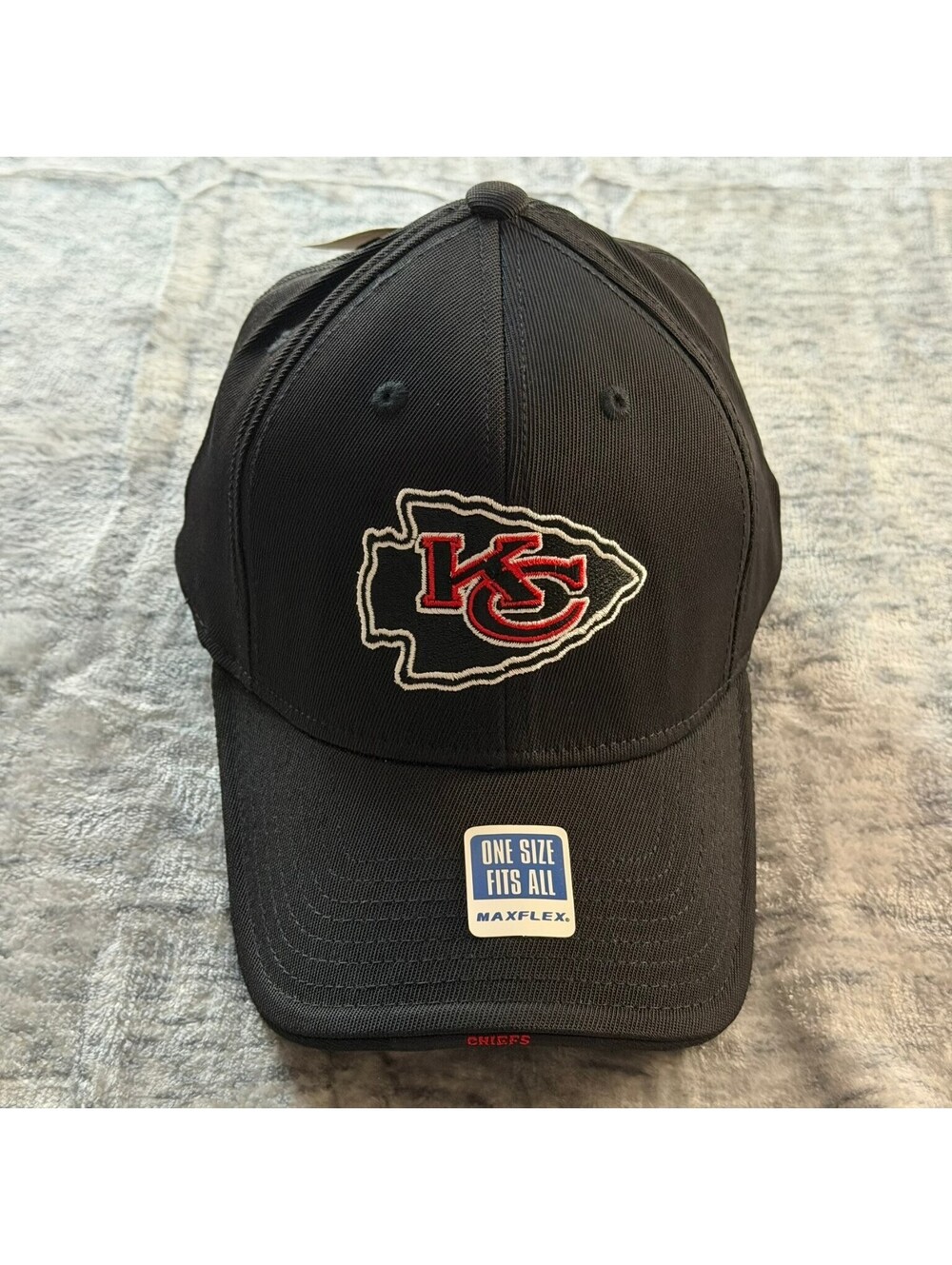 Kansas City Chiefs MAXFLEX Fitted Hat Cap One Size NFL Embroidered